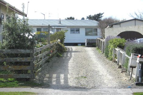 Photo of property in 106 Hinau Street, Castlecliff, Whanganui, 4501