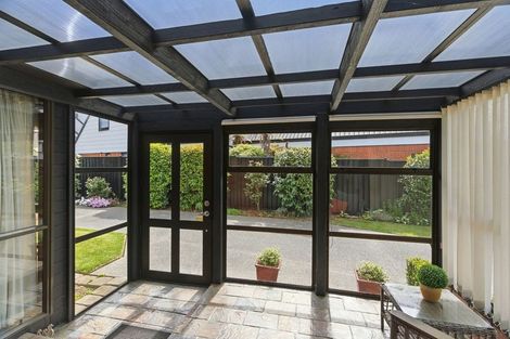 Photo of property in 12 Swithland Place, Avonhead, Christchurch, 8042