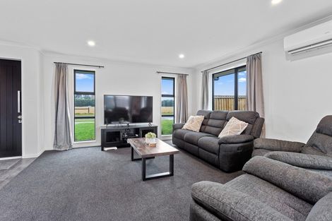 Photo of property in 62 Petries Road, Woodend, 7610