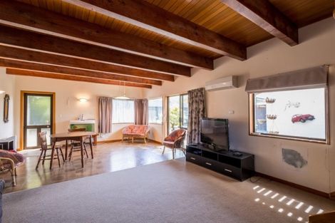 Photo of property in 5 Ranui Street, Waikawa, Picton, 7220