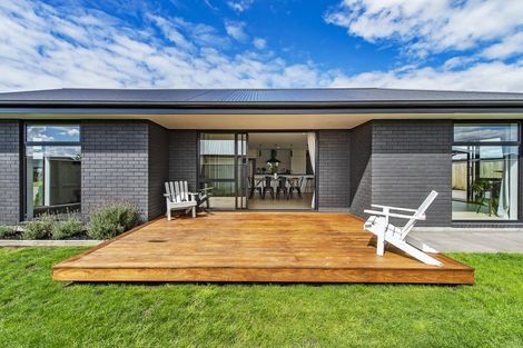 Photo of property in 28 Falcon Road, Rolleston, 7615