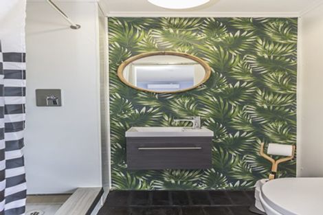 Photo of property in 77 Sidlaw Street, Strathmore Park, Wellington, 6022