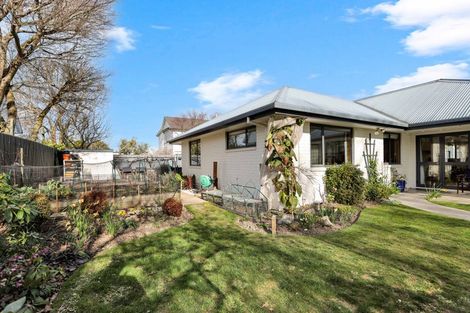 Photo of property in 21 Mona Square, Ashburton, 7700