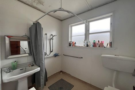 Photo of property in 8 Upham Terrace, Roslyn, Palmerston North, 4414