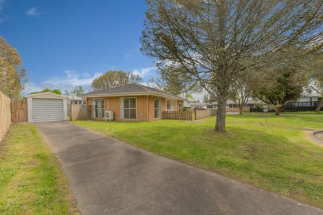 Photo of property in 12 Chantal Place, Red Hill, Papakura, 2110