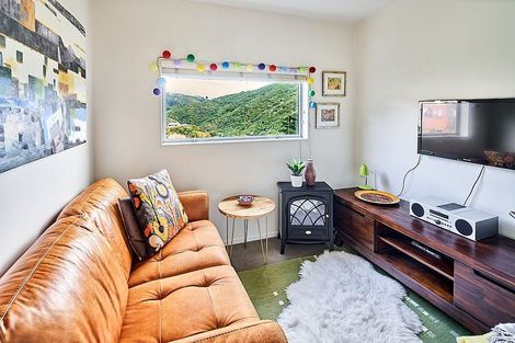 Photo of property in 3 Saddleback Grove, Karori, Wellington, 6012