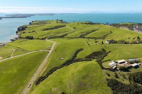 Photo of property in 11 Te Pae Okura Drive, Okura, 0792