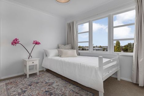 Photo of property in 14 Duke Street, Levin, 5510