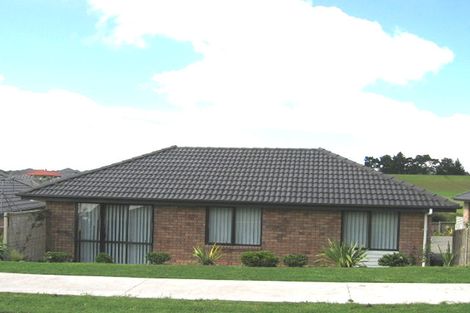 Photo of property in 20 Regents Park Place, Westgate, Auckland, 0614