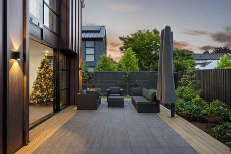 Photo of property in 20a Wroxton Terrace, Merivale, Christchurch, 8014