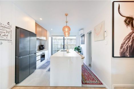 Photo of property in 2/21 Podgora Avenue, Kumeu, 0810