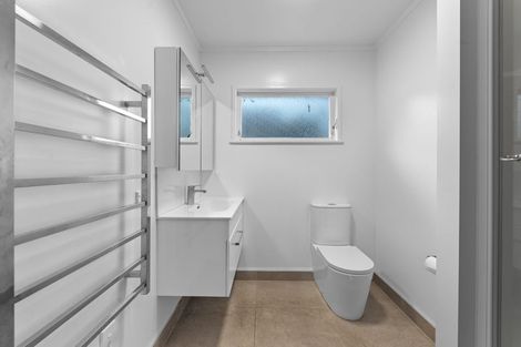 Photo of property in 2/30 Gibraltar Street, Howick, Auckland, 2014