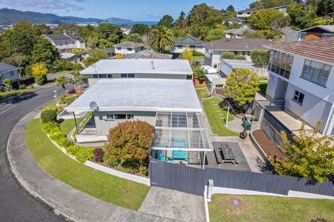 Photo of property in 2 Rondane Place, Tirohanga, Lower Hutt, 5010