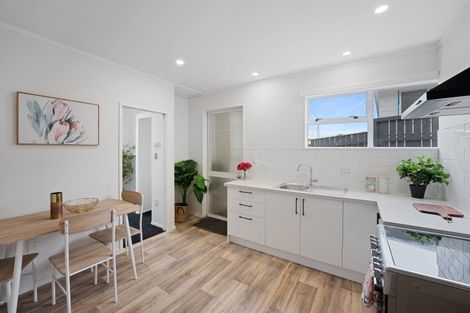 Photo of property in 6a-b Simcox Street, Otaki Beach, Otaki, 5512