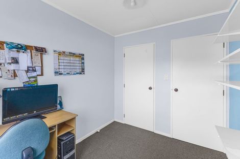 Photo of property in 2 Hodge Place, Aramoho, Whanganui, 4500