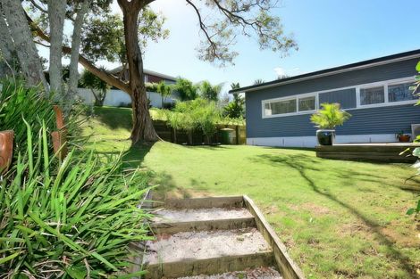 Photo of property in 44 Hogans Road, Glenfield, Auckland, 0629