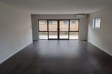 Photo of property in 20 Millcroft Lane, Ranui, Auckland, 0612