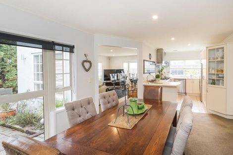 Photo of property in 28 Union Street, Hokowhitu, Palmerston North, 4410