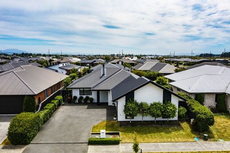 Photo of property in 6 Waimarie Street, Pegasus, 7612