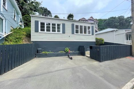 Photo of property in 2 Entrance Street, Aro Valley, Wellington, 6012