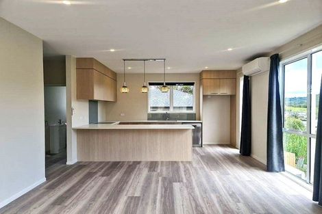 Photo of property in 42d Don Buck Road, Massey, Auckland, 0614