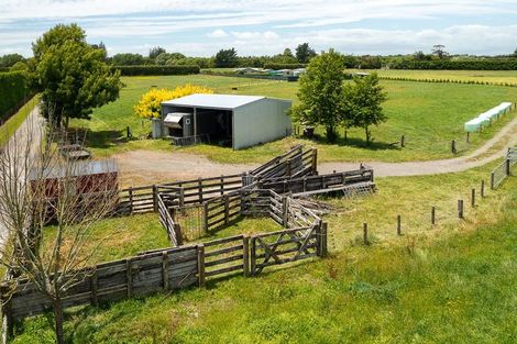 Photo of property in 202 Kairau Road East, Brixton, Waitara, 4373