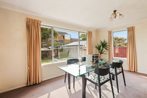 Photo of property in 8 Glenavon Place, Ilam, Christchurch, 8041