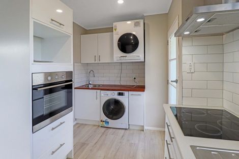 Photo of property in 256a Wellington Road, Wainuiomata, Lower Hutt, 5014