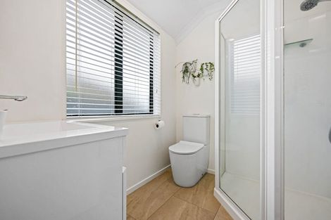 Photo of property in 3 Palm Grove Drive, Western Heights, Hamilton, 3200