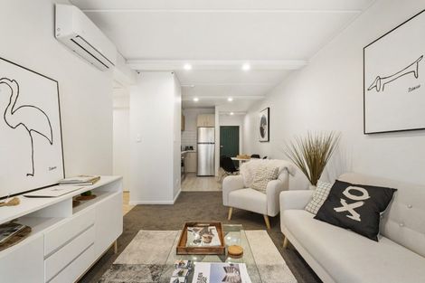 Photo of property in 102/9 East Street, Papakura, 2110