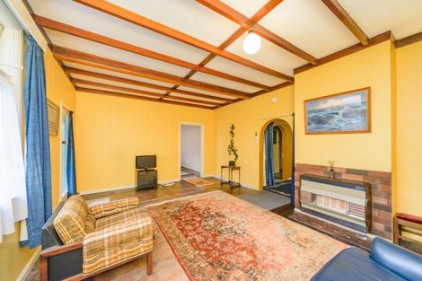 Photo of property in 42 Shamrock Street, Takaro, Palmerston North, 4412