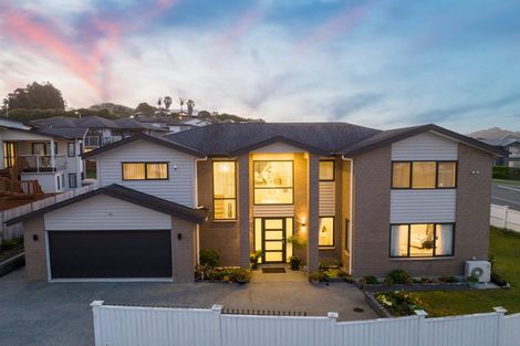 Photo of property in 24 Mettam Drive, Swanson, Auckland, 0614