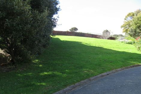 Photo of property in 26 Rewa Place, Russell, 0202