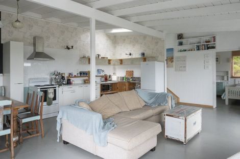 Photo of property in 43 Doves Bay Road, Kerikeri, 0294