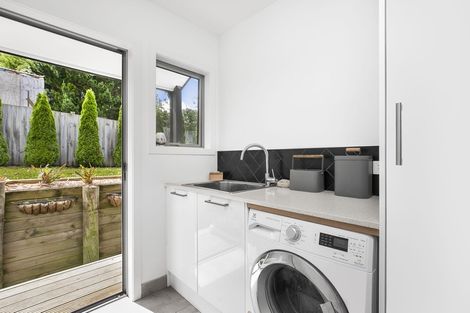 Photo of property in 47 Burrow Road, Pukekohe, 2120