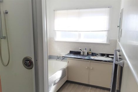 Photo of property in 17 Paterson Avenue, Pukekohe, 2120