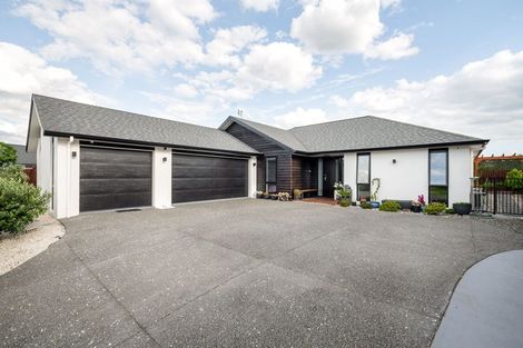 Photo of property in 5 Sydney Place, Flagstaff, Hamilton, 3210