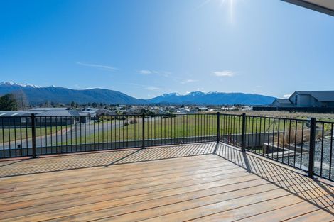 Photo of property in 6 Tawera Place, Te Anau, 9679