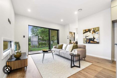 Photo of property in 1/64 Banbury Crescent, Fairfield, Hamilton, 3214