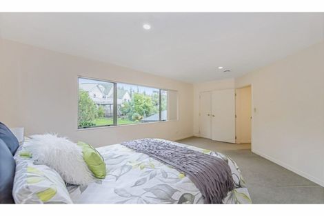 Photo of property in 2/115 Arran Road, Browns Bay, Auckland, 0630