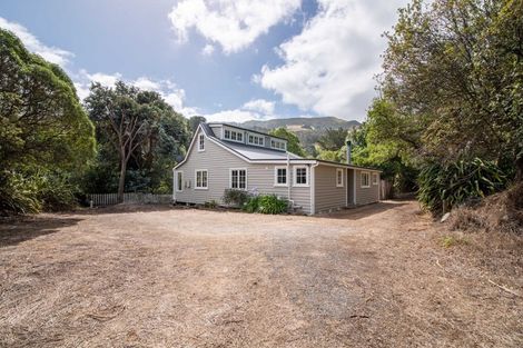 Photo of property in 164 Pawsons Valley Road, Duvauchelle, 7581