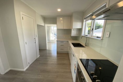 Photo of property in 1/1 Tonkin Drive, Sunnynook, Auckland, 0620