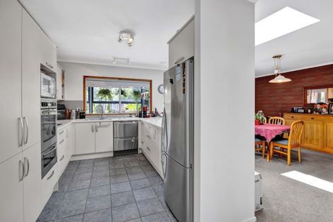 Photo of property in 6 Argyle Place, Highlands Park, New Plymouth, 4312