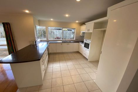 Photo of property in 14 Glencullen Place, Dannemora, Auckland, 2016