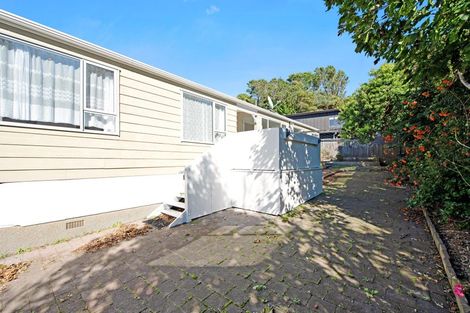 Photo of property in 12 Cambrian Street, Churton Park, Wellington, 6037