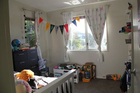 Photo of property in 5 Awa Road, Miramar, Wellington, 6022