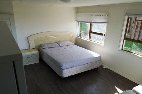 Photo of property in 40 Grenada Avenue, Forrest Hill, Auckland, 0620