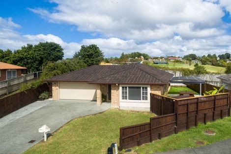 Photo of property in 21 Richfield Crescent, Westgate, Auckland, 0614