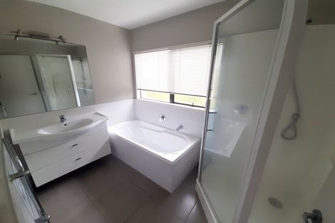 Photo of property in 2/8 Nile Road, Milford, Auckland, 0620