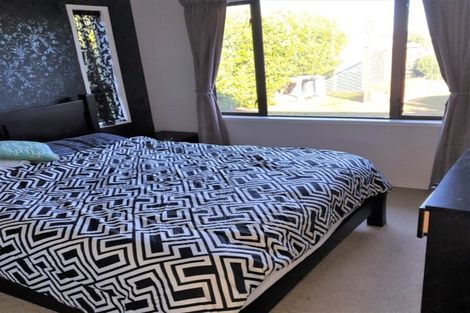 Photo of property in 82 Sandspit Road, Waiuku, 2123